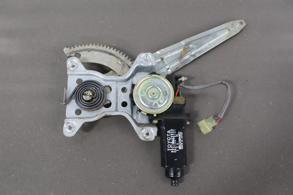 1991-1997 Toyota Land Cruiser Right Rear Power Window Regulator 58167