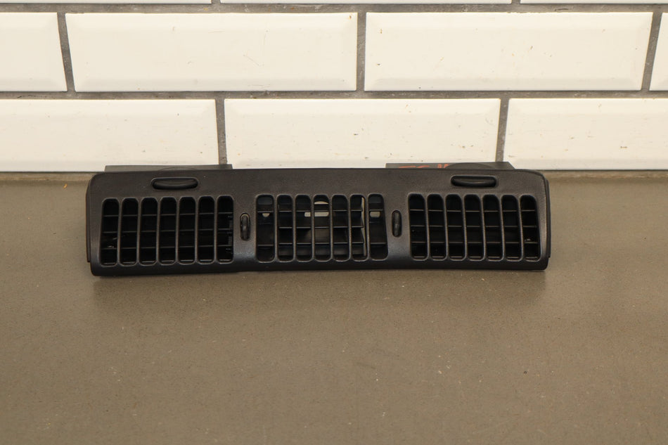 1990-93 Chevrolet Corvette Right Passenger Air Vent