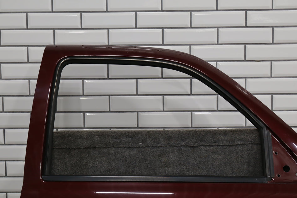 99-07 Chevy Silverado RH Front Door Less Mirror Color 51