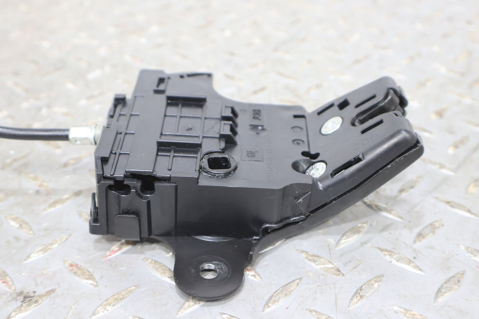 10-15 Chevy Camaro Coupe OEM Trunk Latch (Tested) See Notes 13501988