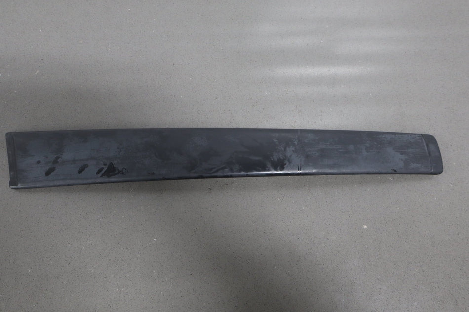 2004-2006 Pontiac GTO - Exterior Driver Left B Pillar Trim 92093111