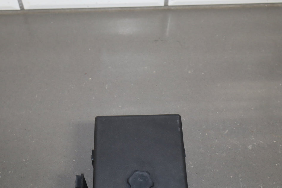 1999-2004 Chevrolet Corvette C5 Interior Fuse Box 12193792