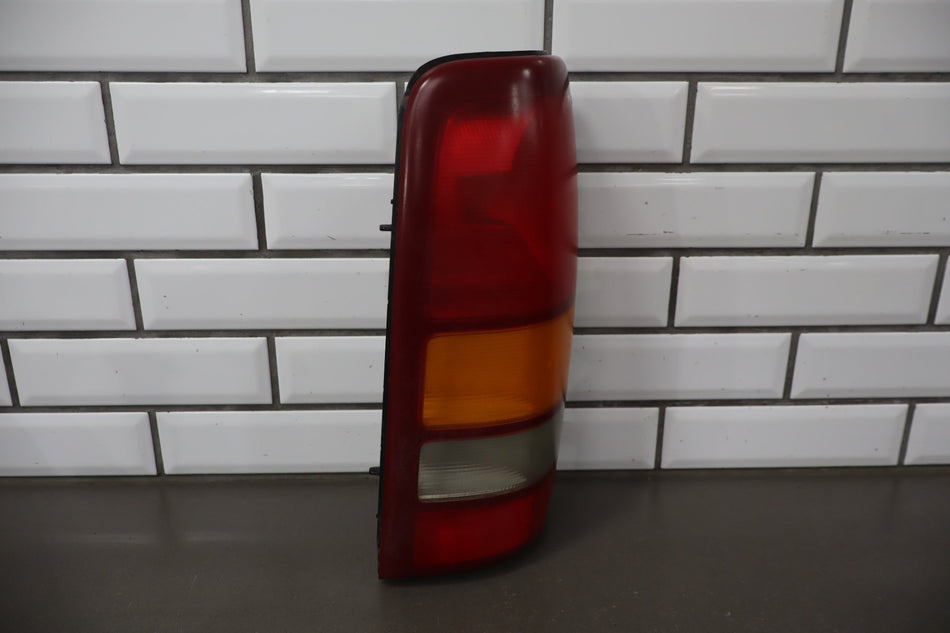 1999-2002 Chevy Silverado 99-06 GMC Sierra OE Tail Lights Lamps Set Left/Right