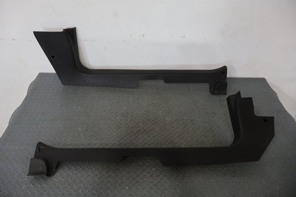 12-19 Fiat 500 Kick Panel Pair (Black)