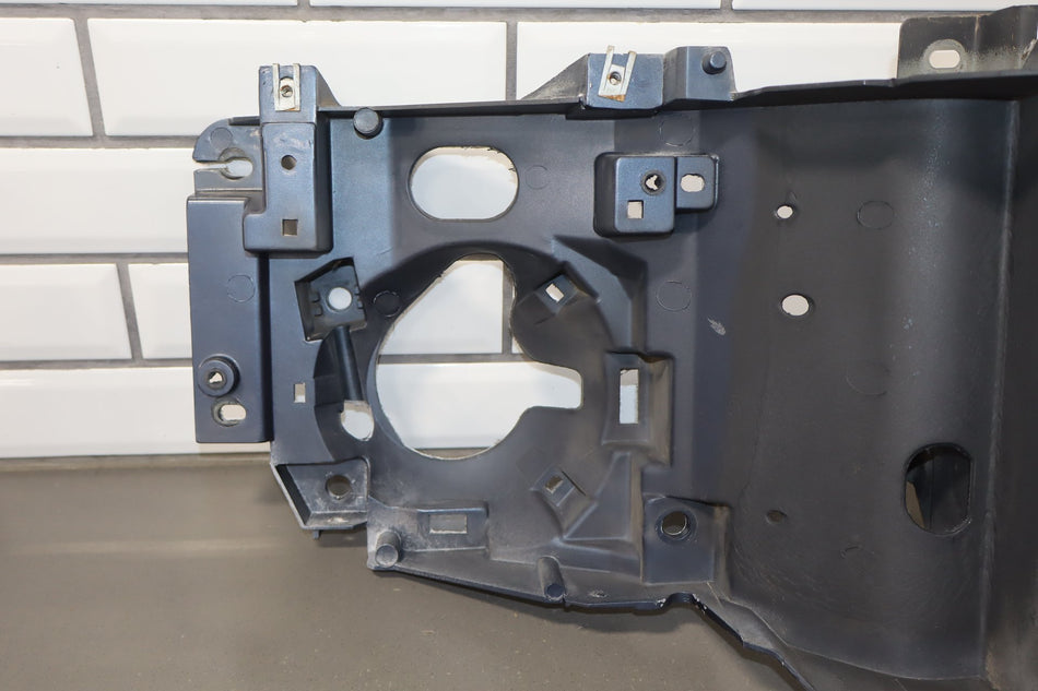 2002-2004 Ford F-250 Header Panel Assy F81Z8A284AA OEM