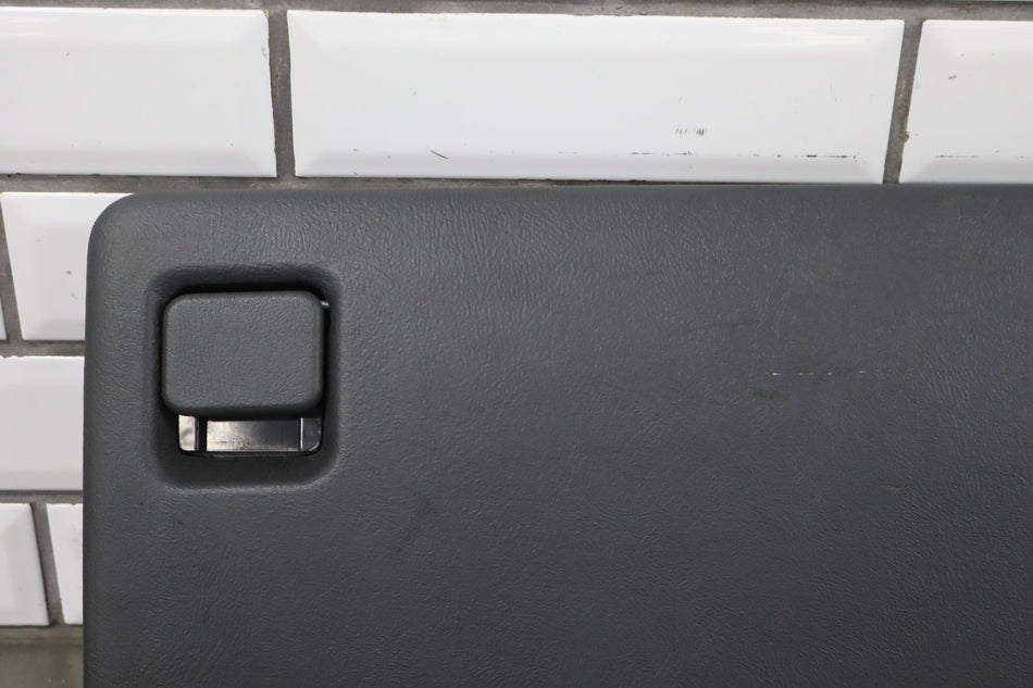 99-02 Chevy Silverado GMC Sierra GMT800 Glove Box Pewter