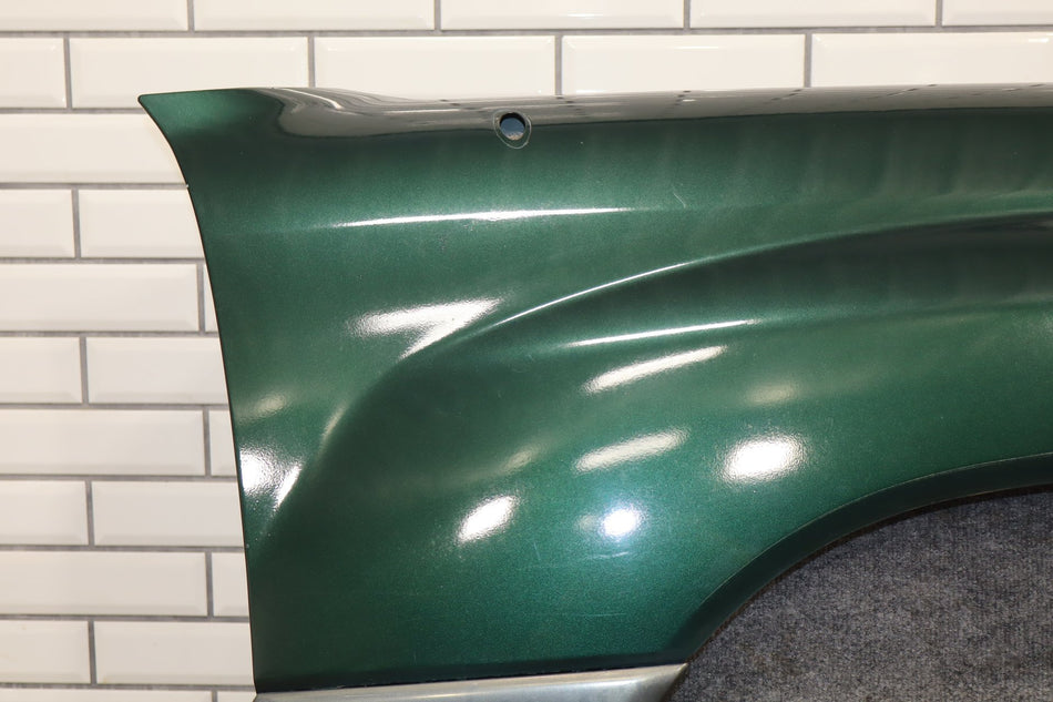 1998-2007 Toyota Land Cruiser Right Fender Base Imperial Jade 6Q7 5380160881
