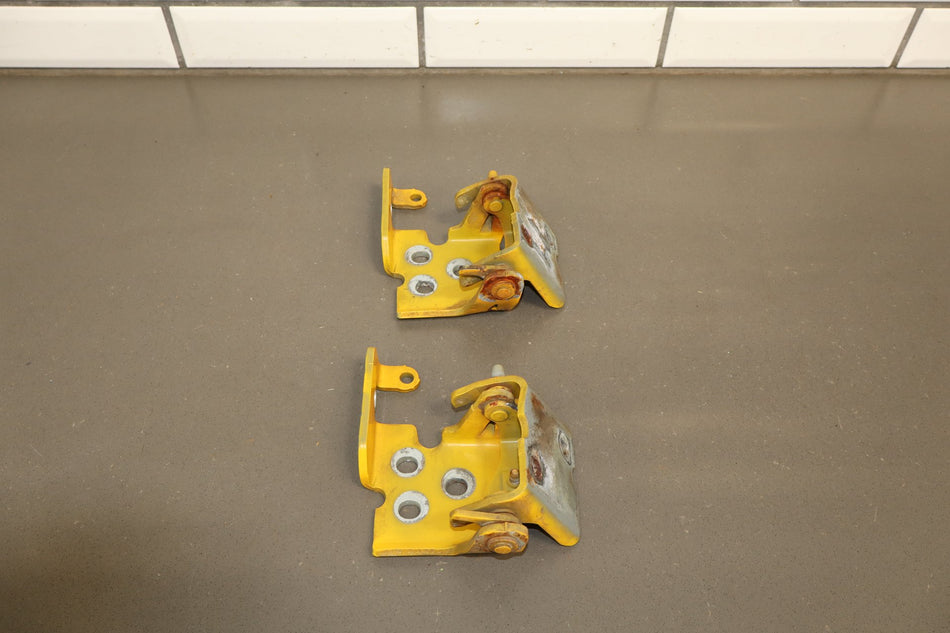 2003-2009 Hummer H2 Driver Door Hinge Set- Pair
