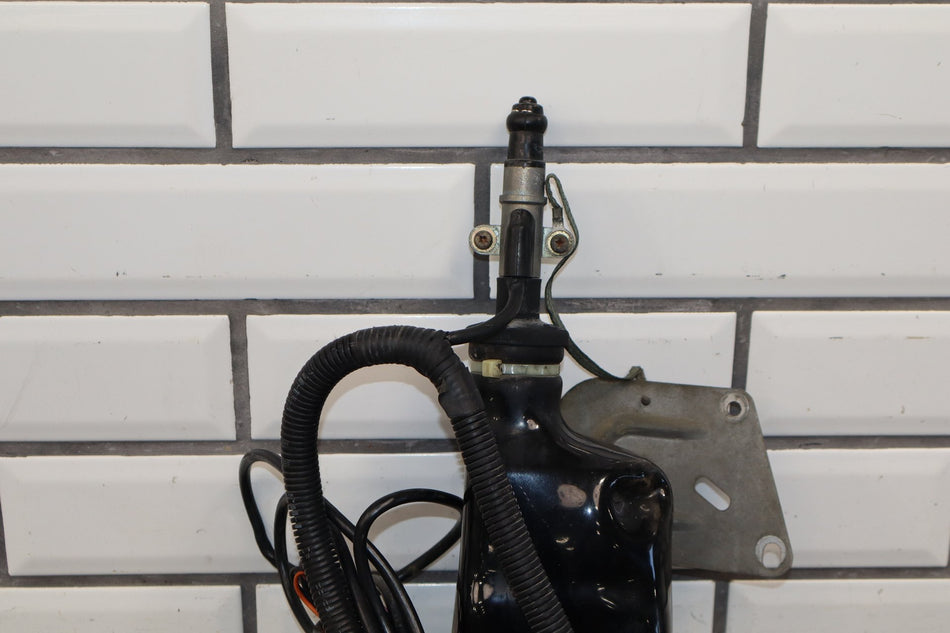1993-1996 Chevrolet Corvette C4 - Antenna