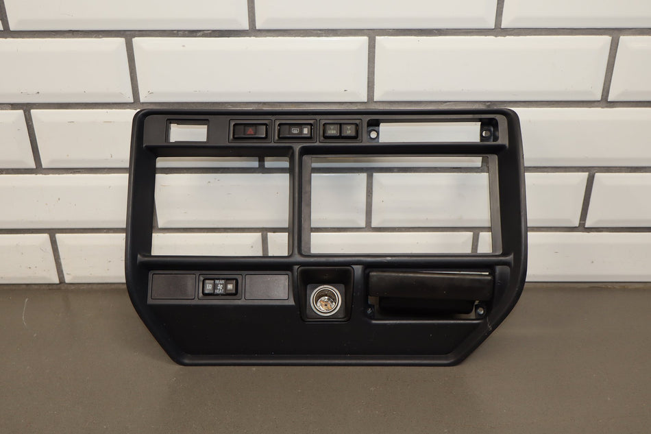 1995-1997 Toyota Land Cruiser LX450 J80 - Radio Bezel