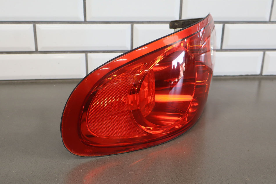 2004 Pontiac GTO Left Tail Light 92146794