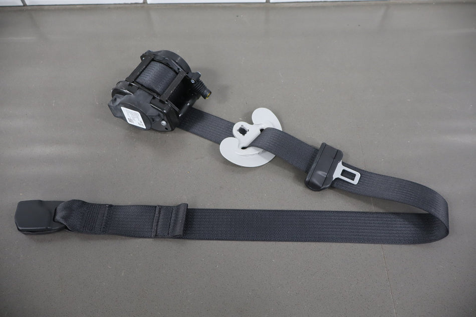 2020-2024 Tesla Model Y Front Right 1st Row Seat Belt &amp; Retractor 1493783-01-D
