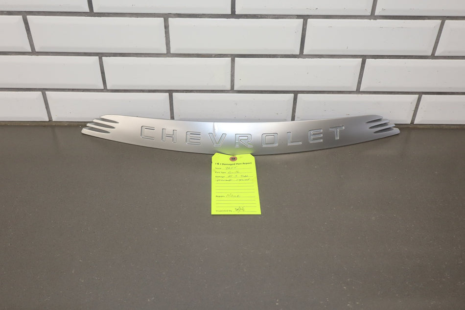 2003-2006 Chevrolet SSR Hood Mounted Grille- Satin Finish | Been Repaired