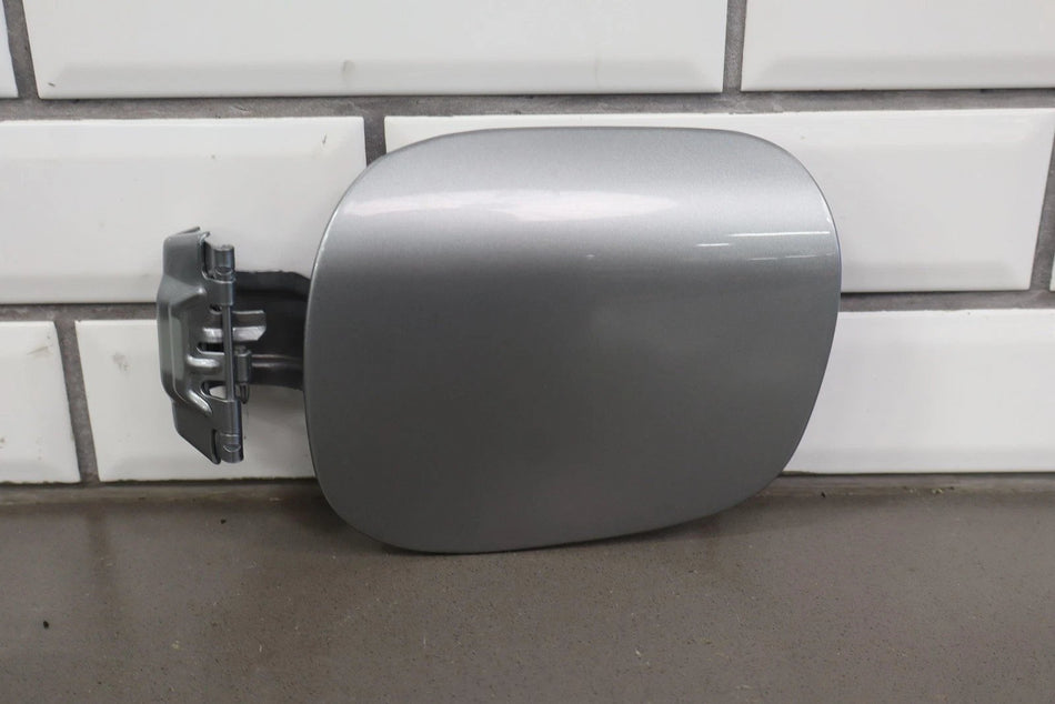 2017 Fiat 124 Spider- Fuel Filler Door