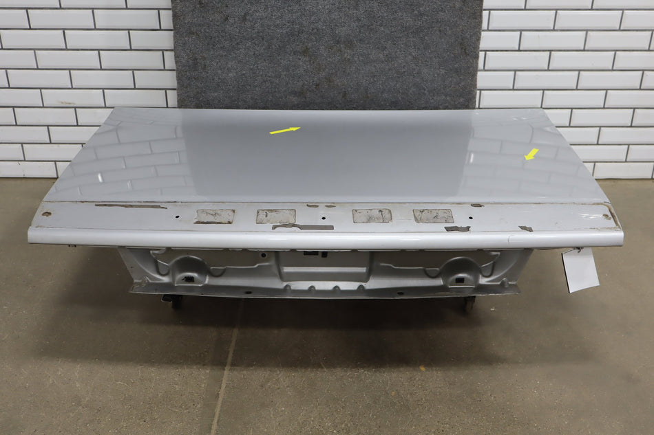 2008-2010 Dodge Challenger SRT8 Decklid/Tailgate Bright Silver PS2