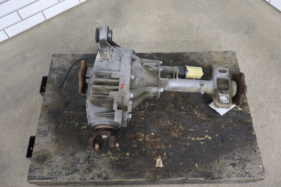 1999-2007 Chevrolet Silverado 1500 GMT800 3.73 Front Differential Carrier OEM