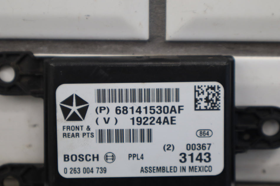 2014 Jeep Grand Cherokee SRT Park Assist Module 68141530AF