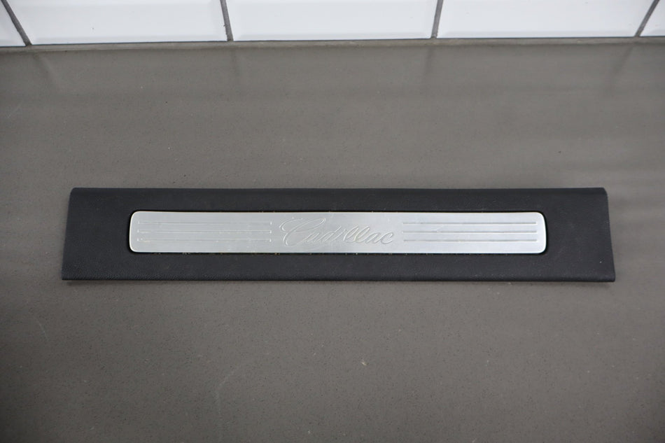 2009 Cadillac Escalade ESV Sill Plates OEM