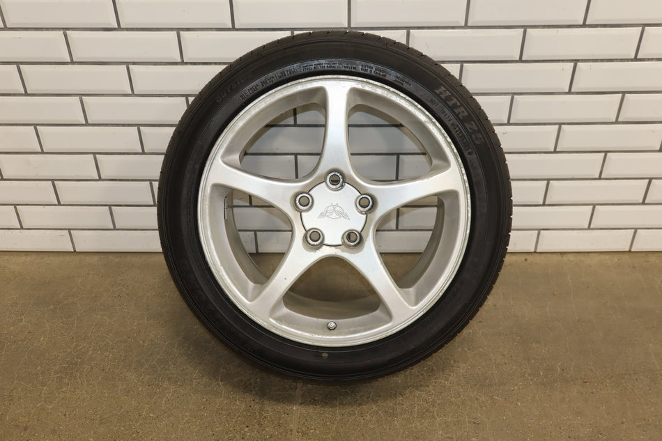2004 Chevrolet Corvette Wheel & Tire Set