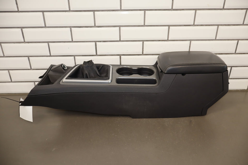 2011-14 Dodge Challenger R/T Centre Console MT Dark Slate Gray DV