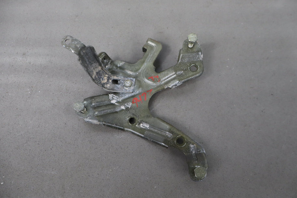 2001 Chevrolet Silverado 2500 GMT800- FICM Bracket