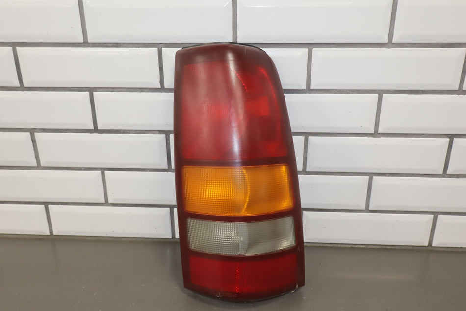 2002 Chevrolet Silverado Taillight Set OEM
