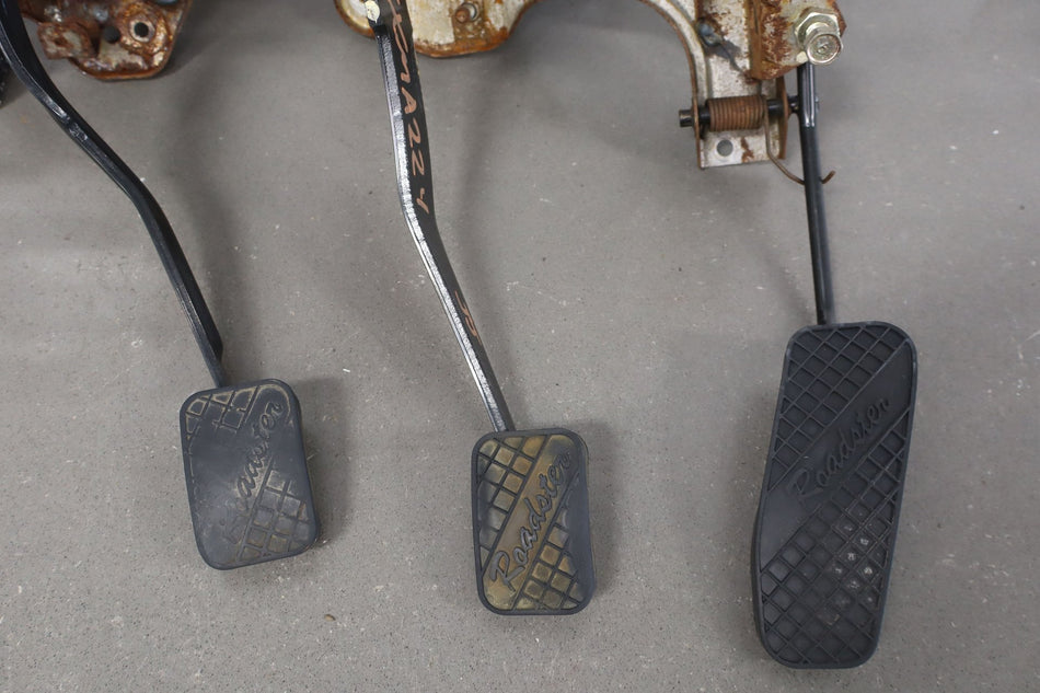 1999 Mazda MX-5 Miata Pedal Assembly OEM