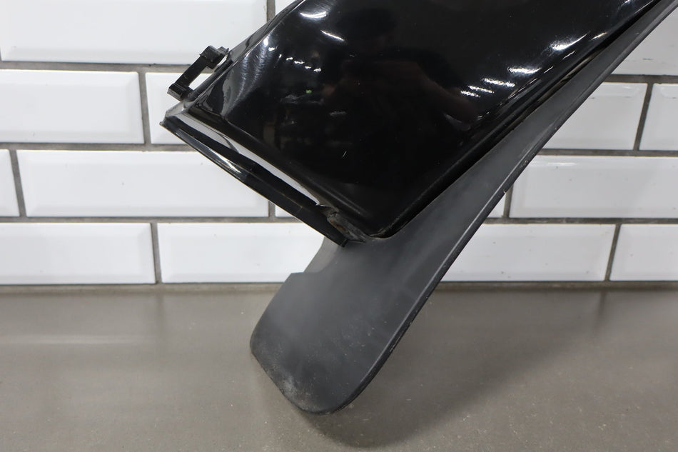 2003-2005 Toyota 4Runner SR5 Right Fender Molding Black 202