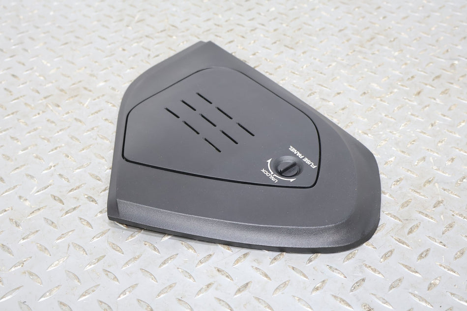 94-96 Chevy C4 Corvette Right Dash End Cap (Black)