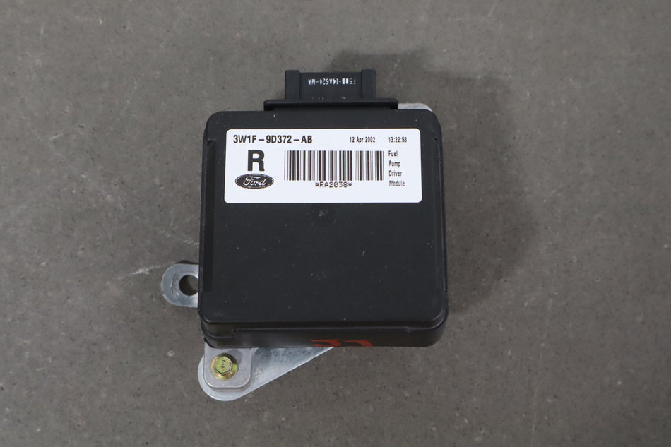 2003- 2005 Ford Lincoln Mercury 3W1F-9D372-AB Fuel Pump Driver Module