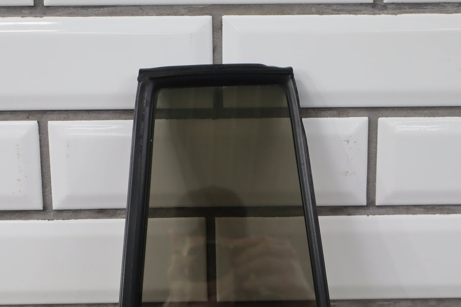1993-1998 Lexus LX450 Right Rear Vent Window 6812360090 OEM