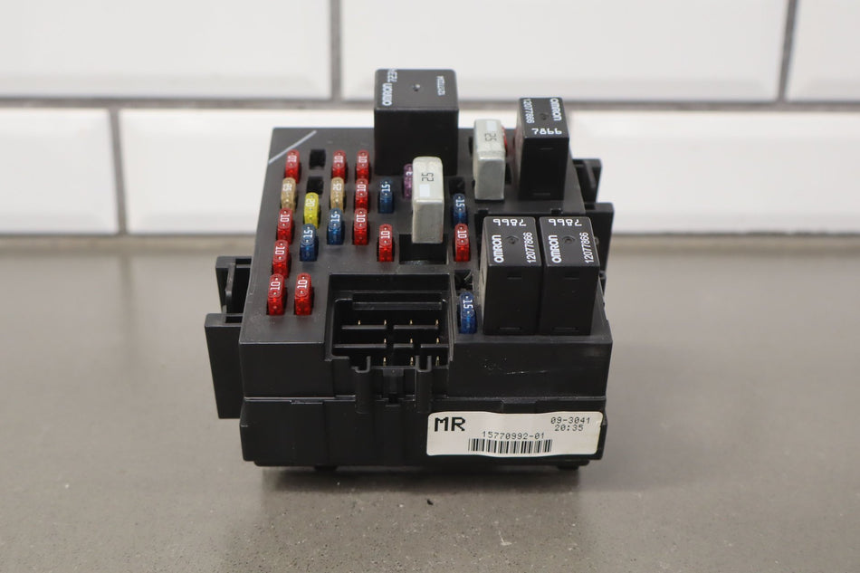 Cabin Fuse Box, 2002, Chevrolet, Silverado 2500