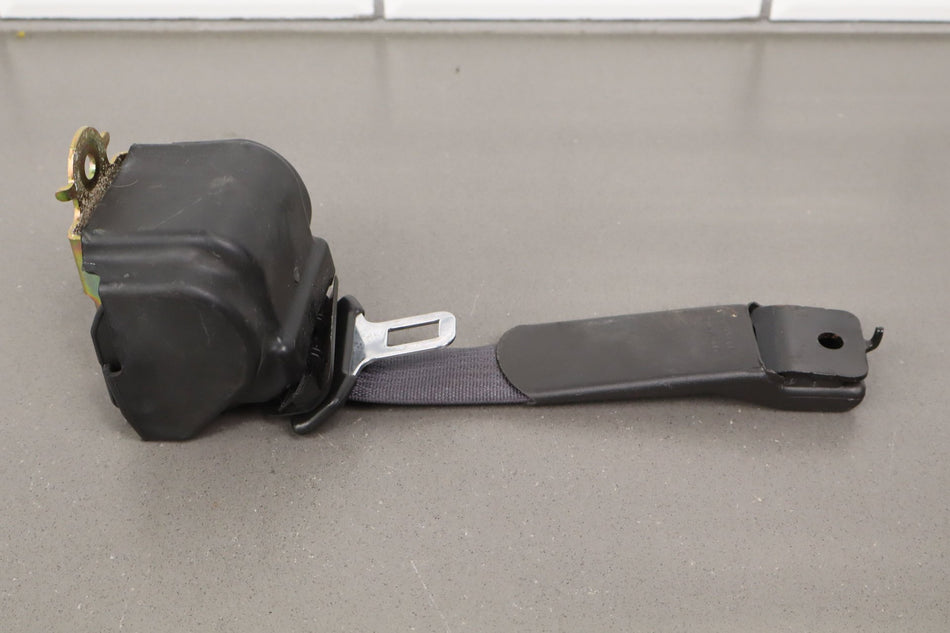 2004 Cadillac XLR Front Seat Belt OEM