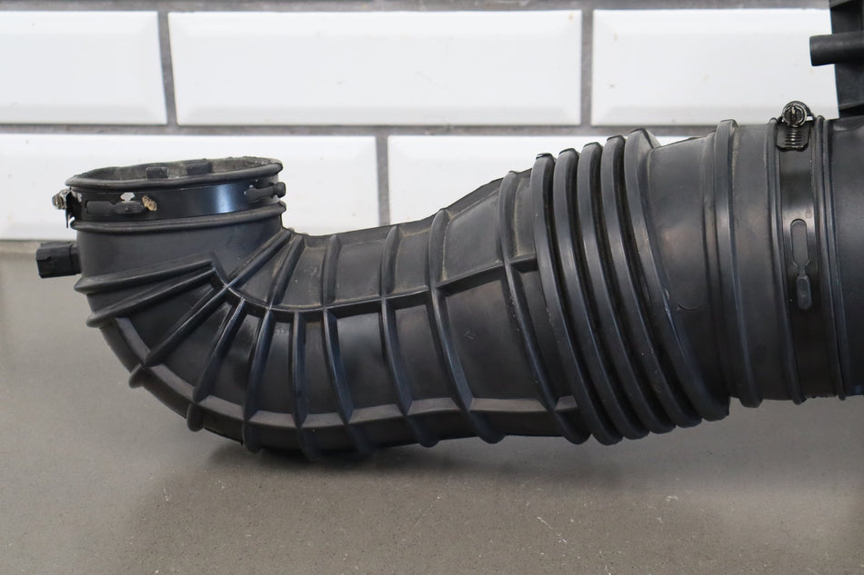 06-10 Dodge Charger SRT8 6.1 Air Cleaner Box 05037565AC