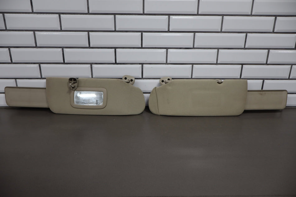 2006 Chevrolet Silverado 2500 HD GMT800- Sun Visor Pair
