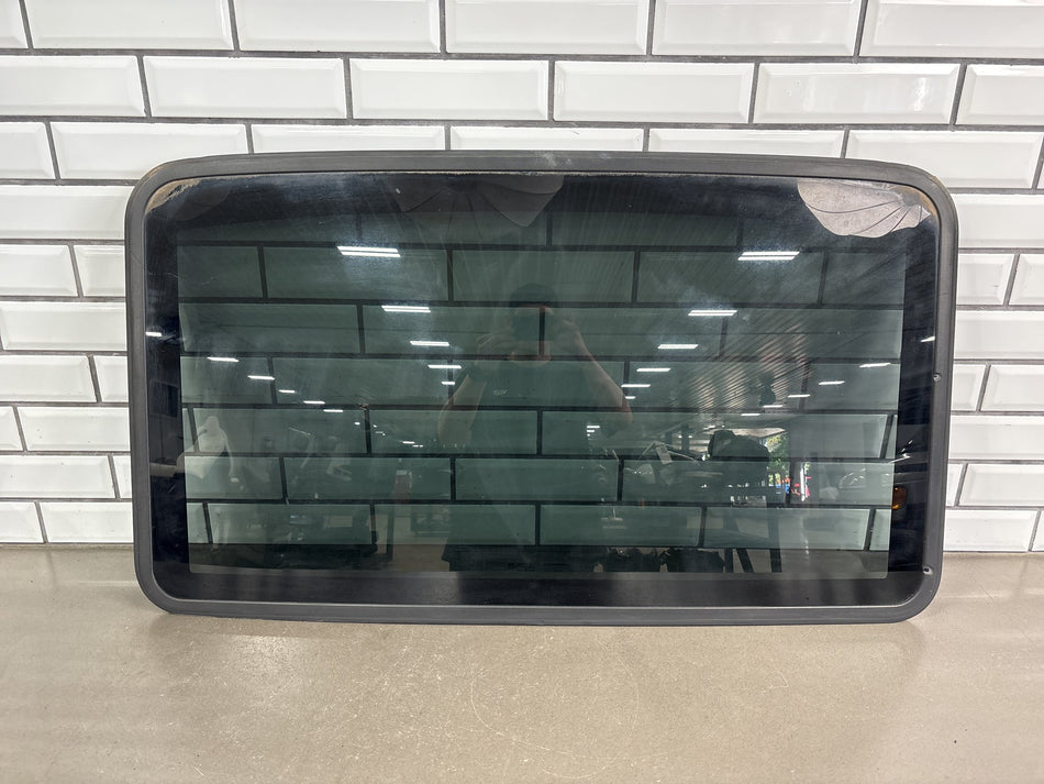 2003-2009 Hummer H2 - Sunroof Glass Window 15781625