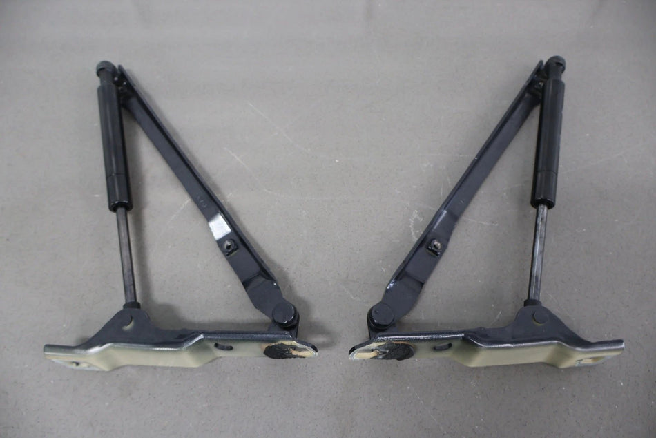 2006 Porsche Cayman- Hood Hinge
