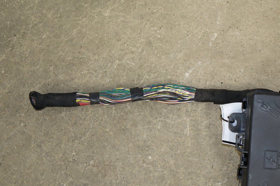 2019 Dodge Charger Scat Pack 6.4 Engine Fuse Box wiring Harness Assembly OEM