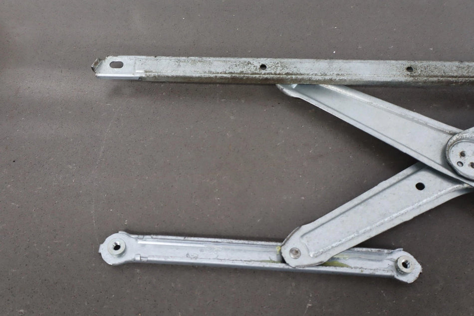 2011 Lexus GX460- FRONT DOOR REGULATOR