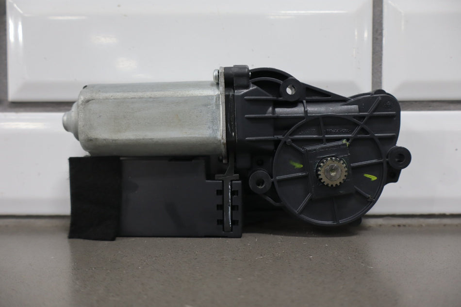 2016 Ram 2500 Mega Cab- Sun Roof Motor
