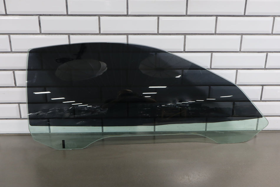 1997-2004 Chevrolet Corvette C5 Right Psssenger Door Window 10403189