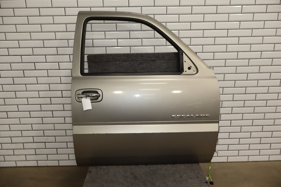 2002 Cadillac Escalade Right Front Door Pewter Metallic 11U