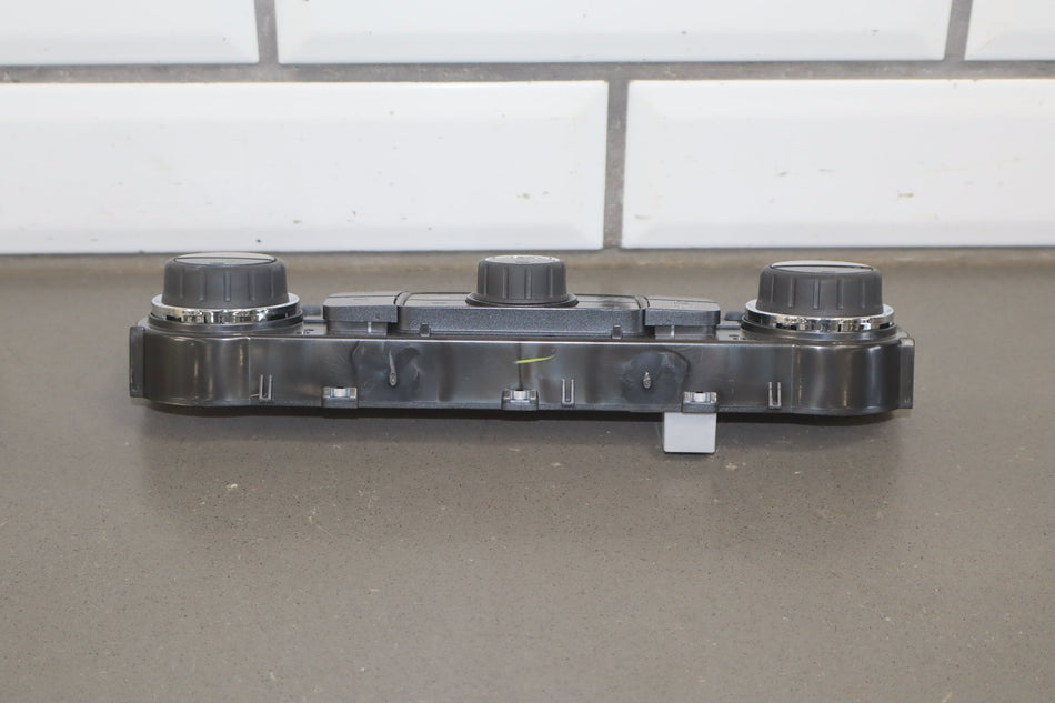 2014-2018 GMC Sierra Climate Control OEM
