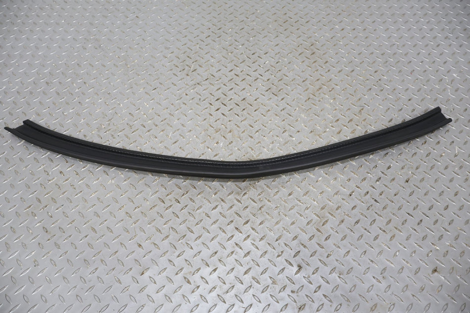 03-09 Hummer H2 Right Rear Door Weather Strip