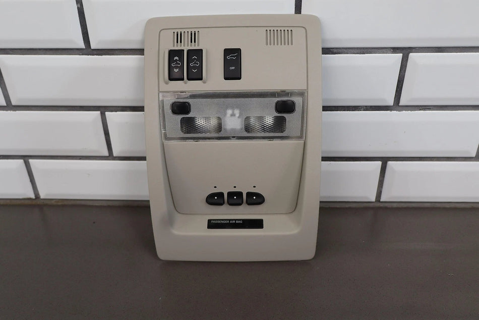 2011 Chevrolet Suburban 1500- Front Console