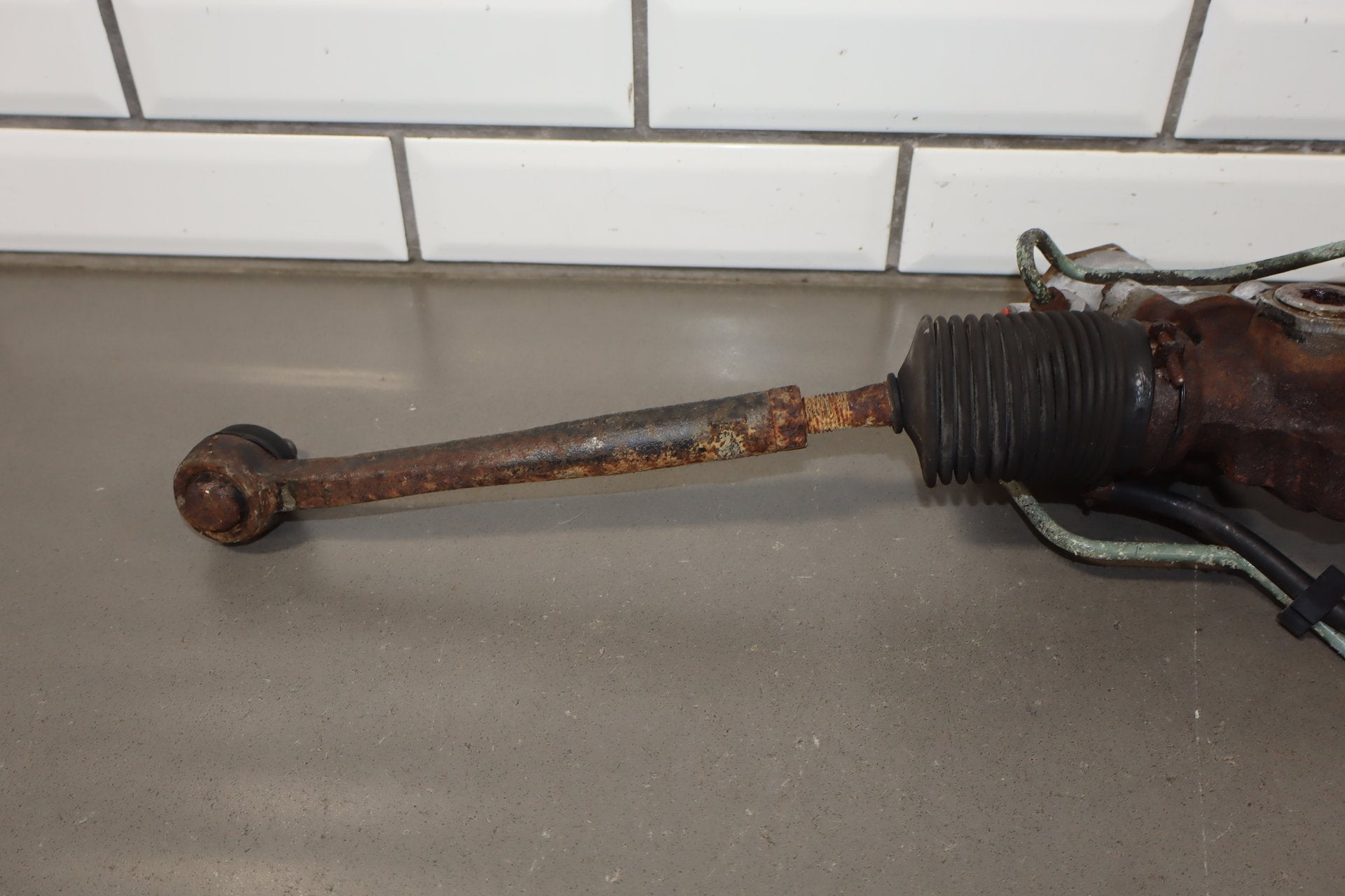 1986 Nissan 300ZX Steering Gear OEM – J & J Auto Wrecking
