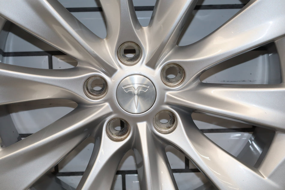 12-20 Tesla Model S 19x8 Slipstream OEM Alloy Wheel/Rim