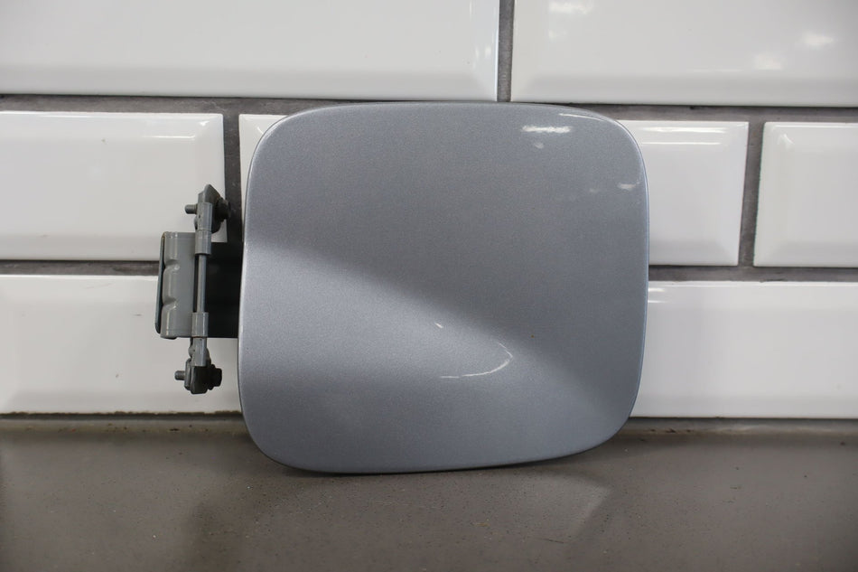 2001 Lexus LX470- Fuel Filler Door