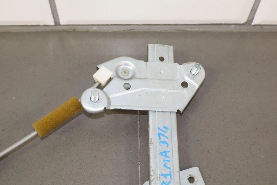 2001 Mazda MX-5 Miata Right Front Door Regulator Power W/ Motor