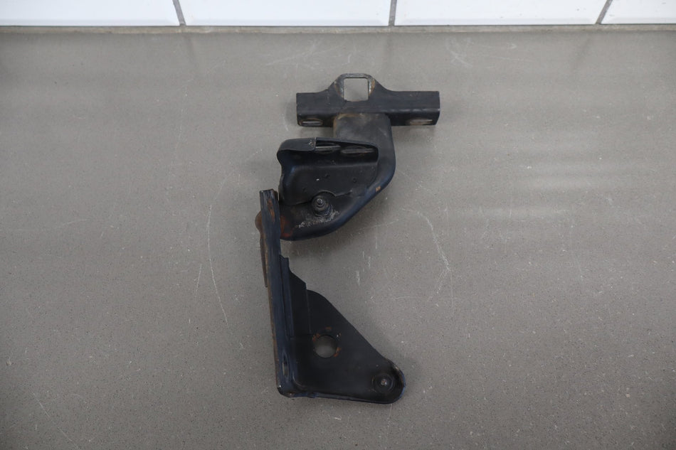 1984-1996 Chevrolet Corvette C4 Hood Hinges LH & RH